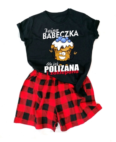 fajna babeczka ale zaklepana.jpg